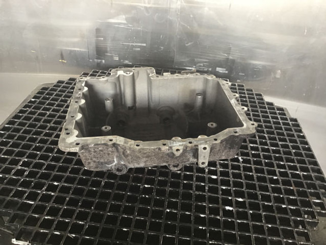Liebherr Oil Sump - Cárter: foto 1 Liebherr Oil Sump - Cárter: foto 1