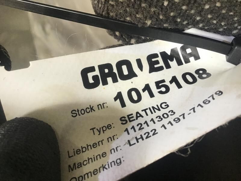 Liebherr R926 COMP / R946 LC / R946 LC-V / R946 NLC / R946 S-HD / R950 / R950 LC-V / R950 S-HD / R922 LC / R926 LC / R920 LC / R920 NLC / - Banco: foto 3 Liebherr R926 COMP / R946 LC / R946 LC-V / R946 NLC / R946 S-HD / R950 / R950 LC-V / R950 S-HD / R922 LC / R926 LC / R920 LC / R920 NLC / - Banco: foto 3