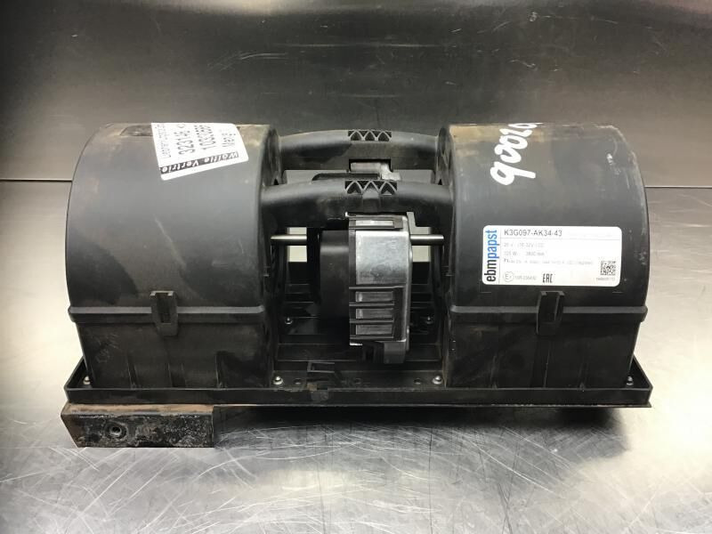 Liebherr R946 LC / R946 NLC / R956 / R976 / R926 LC / R920 / R920 LC - Ventilador do habitáculo: foto 1 Liebherr R946 LC / R946 NLC / R956 / R976 / R926 LC / R920 / R920 LC - Ventilador do habitáculo: foto 1