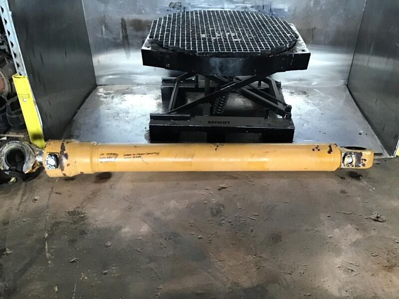 Liebherr R964B / R964B-HD / R964B EW Litronic - Cilindro hidráulico: foto 3 Liebherr R964B / R964B-HD / R964B EW Litronic - Cilindro hidráulico: foto 3