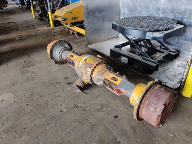 Liebherr Rear Axle - Eixo e peças: foto 5 Liebherr Rear Axle - Eixo e peças: foto 5