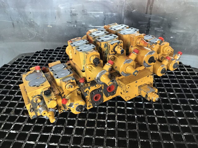 Liebherr Valveblock - Árvore de cames: foto 1 Liebherr Valveblock - Árvore de cames: foto 1