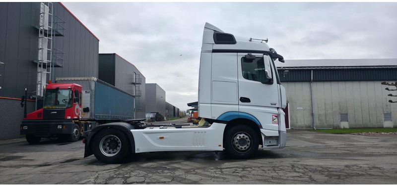 Mercedes-Benz Actros 1845 - Tractor: foto 4 Mercedes-Benz Actros 1845 - Tractor: foto 4