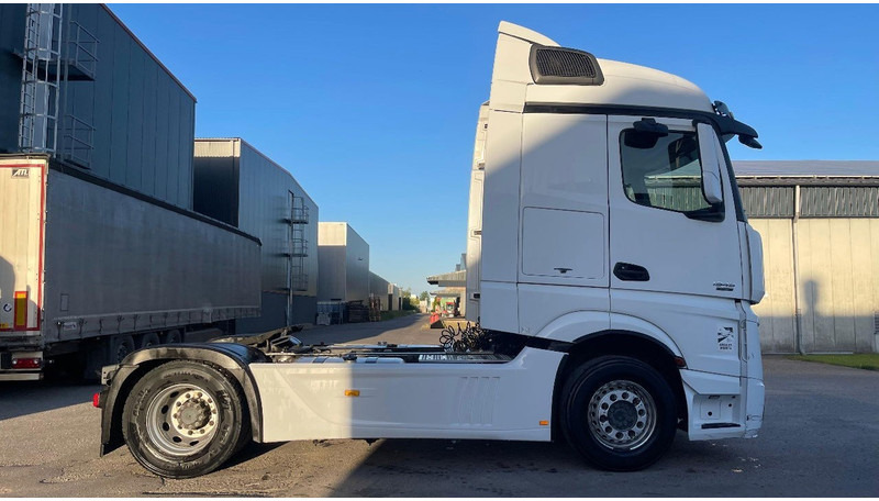 Mercedes-Benz Actros 1945 - Tractor: foto 4 Mercedes-Benz Actros 1945 - Tractor: foto 4