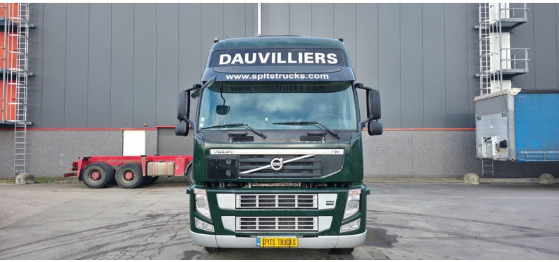 Volvo FM 450 PTO + Hydrauliek - Tractor: foto 2 Volvo FM 450 PTO + Hydrauliek - Tractor: foto 2