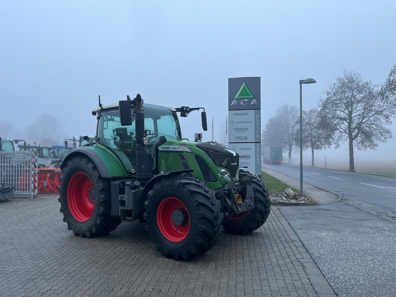 Fendt 724 Vario - Trator: foto 1 Fendt 724 Vario - Trator: foto 1