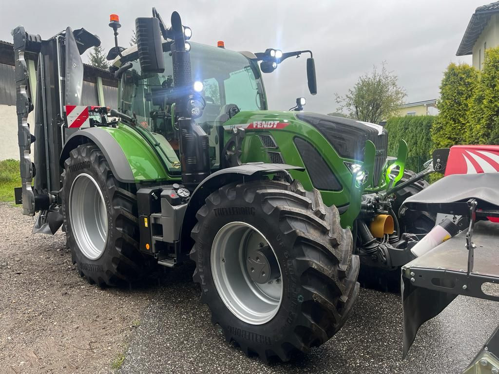Trator novo Fendt 724 Vario: foto 1