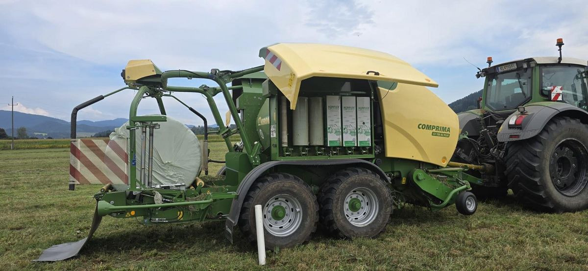 Krone Comprima CV150XC PLUS - Enfardadeira de fardos redondos: foto 4 Krone Comprima CV150XC PLUS - Enfardadeira de fardos redondos: foto 4