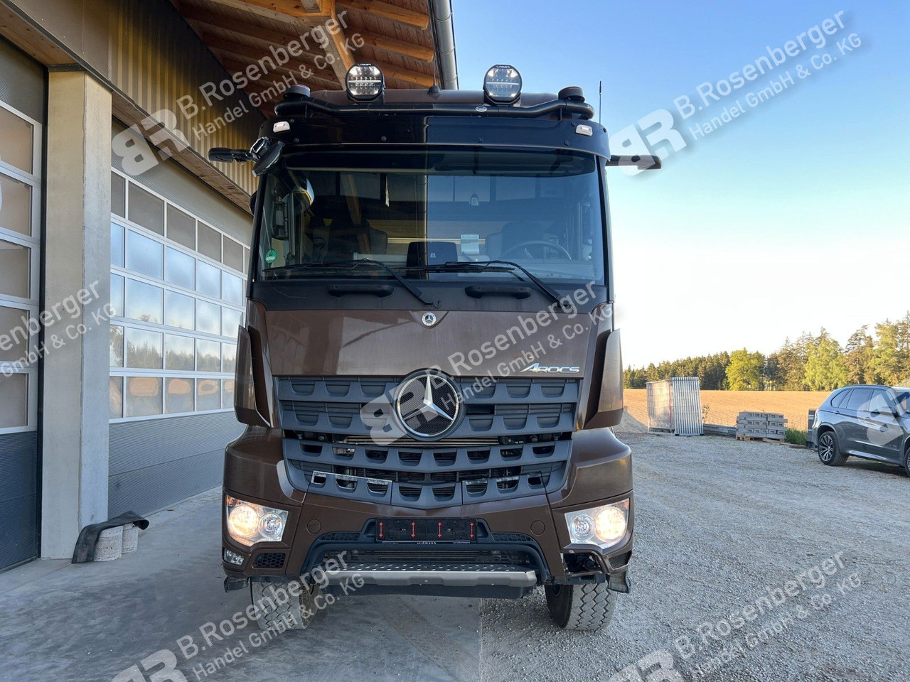 Mercedes-Benz Arocs 3351 6x6 Palfinger Epsilon S260Z96 - Camião de transporte de madeira, Camião grua: foto 3 Mercedes-Benz Arocs 3351 6x6 Palfinger Epsilon S260Z96 - Camião de transporte de madeira, Camião grua: foto 3