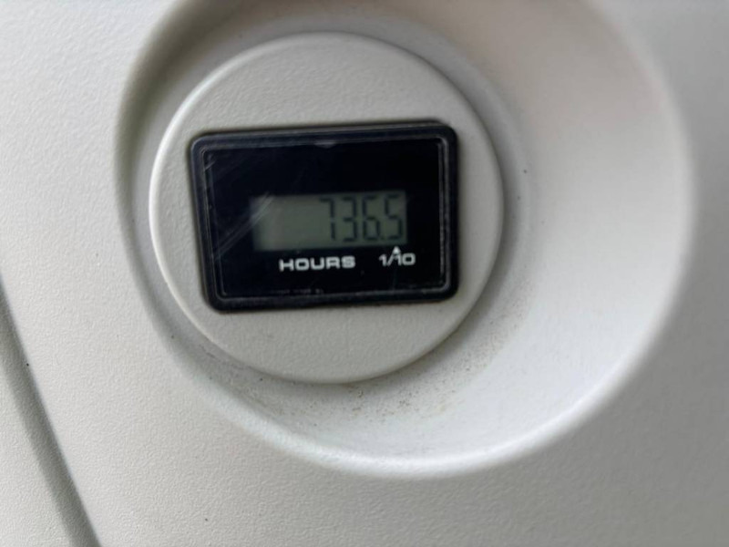 Kobelco SK 75 SR-3E - Mini escavadeira: foto 5 Kobelco SK 75 SR-3E - Mini escavadeira: foto 5