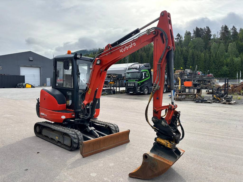 Kubota KX 101-3 - Mini escavadeira: foto 2 Kubota KX 101-3 - Mini escavadeira: foto 2