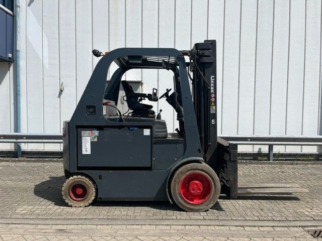 Carer Z70KN - Empilhadeira elétrica: foto 1 Carer Z70KN - Empilhadeira elétrica: foto 1