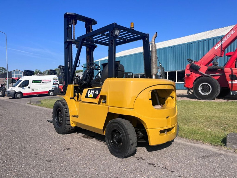 Caterpillar DP40K2 - Empilhadeira a diesel: foto 5 Caterpillar DP40K2 - Empilhadeira a diesel: foto 5