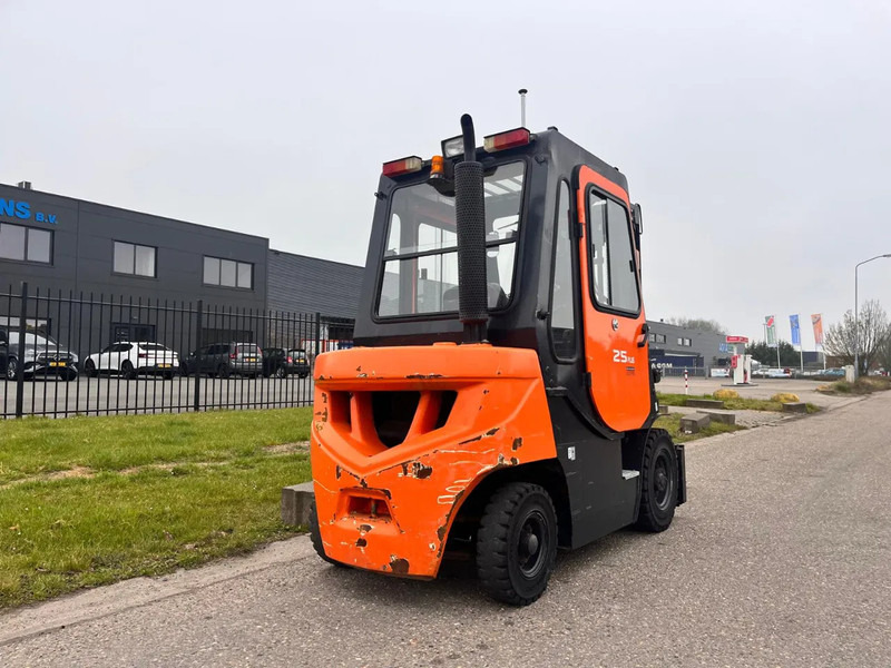 Doosan D25G PLUS - Empilhadeira: foto 5 Doosan D25G PLUS - Empilhadeira: foto 5