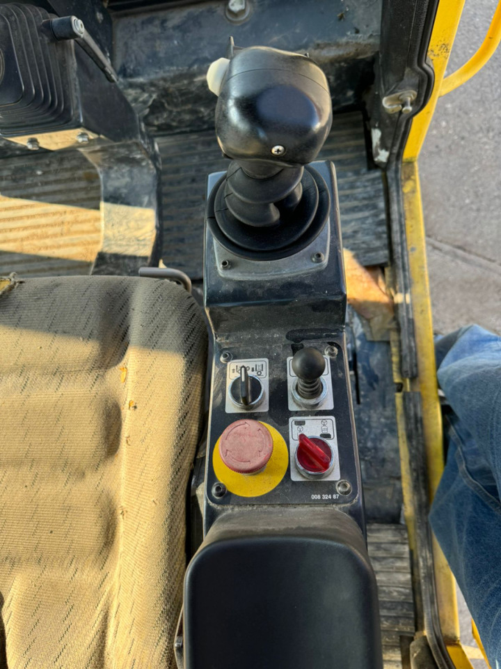 Compactador de asfalto BOMAG BW 184 AD: foto 13