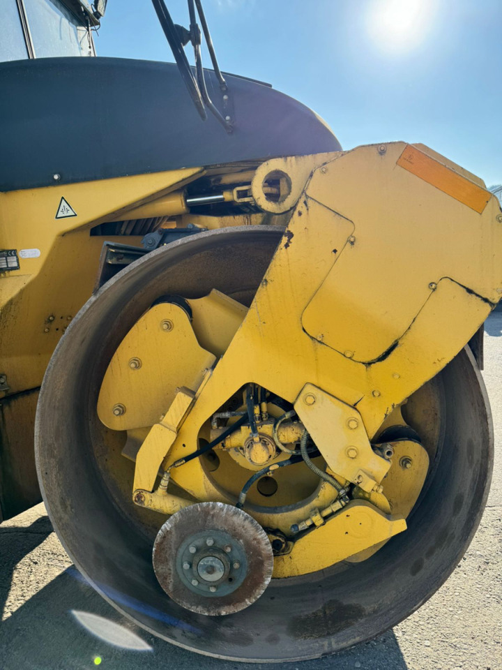 Compactador de asfalto BOMAG BW 184 AD: foto 8