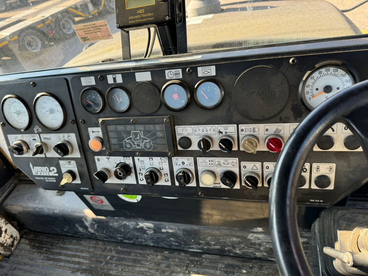 Compactador de asfalto BOMAG BW 184 AD: foto 14