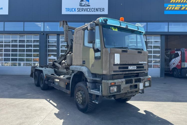 Iveco 260E44W 6x6 Hiab 26T - Camião polibenne: foto 3 Iveco 260E44W 6x6 Hiab 26T - Camião polibenne: foto 3