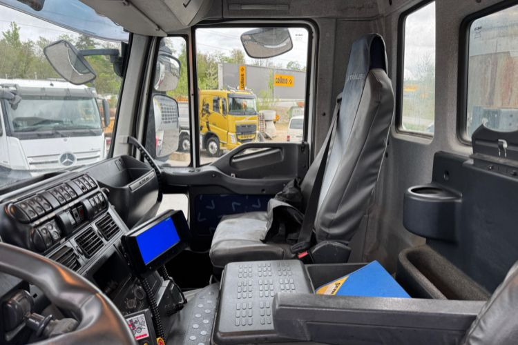 Camião betoneira Iveco Trakker 450 8x4 (Liebherr 9m3 2018): foto 14