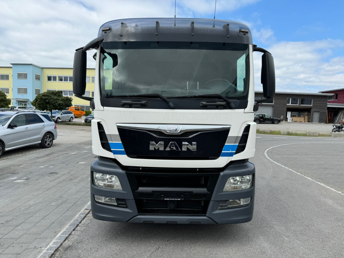 MAN TGS 26.440 6x2 Chassis - Camião chassi: foto 2 MAN TGS 26.440 6x2 Chassis - Camião chassi: foto 2