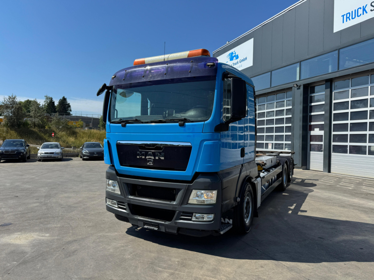 MAN TGX 26.480 6x2 Kompressor - Camião transportador de contêineres/ Caixa móvel: foto 1 MAN TGX 26.480 6x2 Kompressor - Camião transportador de contêineres/ Caixa móvel: foto 1