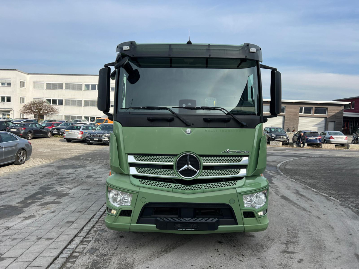 MERCEDES Actros 2543 6x2 - Camião chassi: foto 2 MERCEDES Actros 2543 6x2 - Camião chassi: foto 2