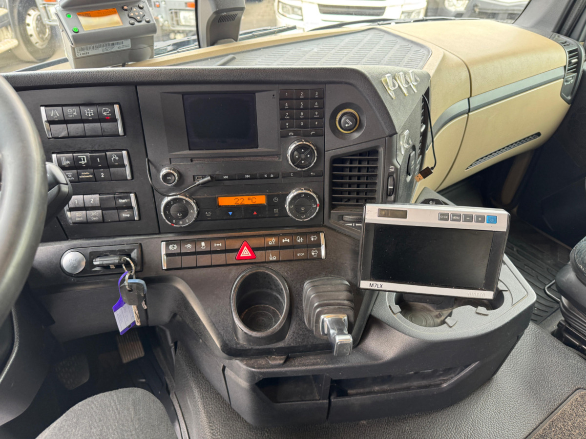 Camião chassi MERCEDES Actros 2545 6x2: foto 10