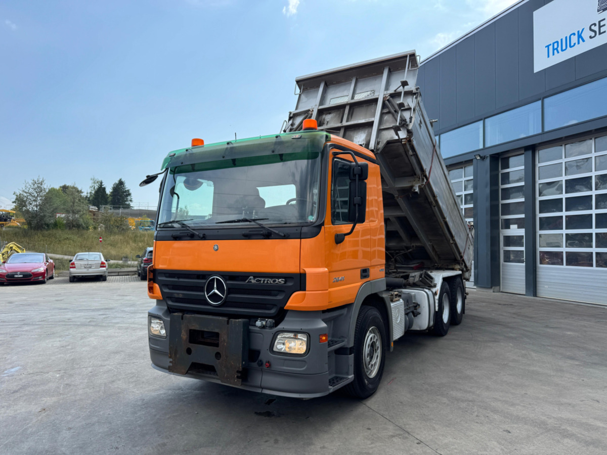 MERCEDES Actros 2641 6x4 Moser 3S Winterdienst - Camião basculante: foto 2 MERCEDES Actros 2641 6x4 Moser 3S Winterdienst - Camião basculante: foto 2