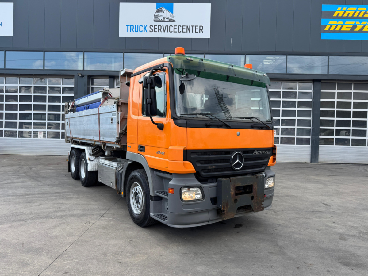 MERCEDES Actros 2641 6x4 Moser 3S Winterdienst - Camião basculante: foto 4 MERCEDES Actros 2641 6x4 Moser 3S Winterdienst - Camião basculante: foto 4