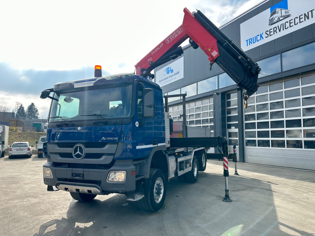 MERCEDES Actros 2648 6x4/4 Fassi455 SZM/Pritsche - Camião grua: foto 2 MERCEDES Actros 2648 6x4/4 Fassi455 SZM/Pritsche - Camião grua: foto 2