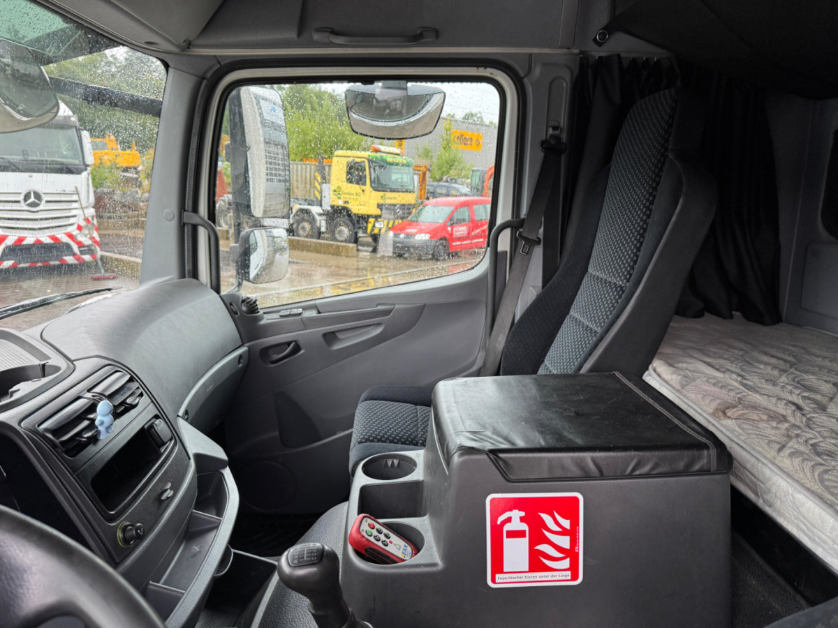 Camião de lona MERCEDES Atego 1529 4x2: foto 10