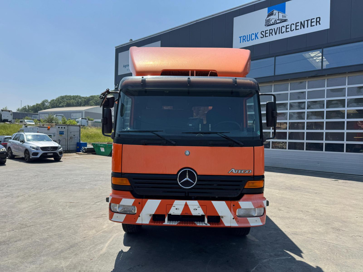 MERCEDES Atego 2128 Ochsner 6x2 - Caminhão de lixo: foto 2 MERCEDES Atego 2128 Ochsner 6x2 - Caminhão de lixo: foto 2