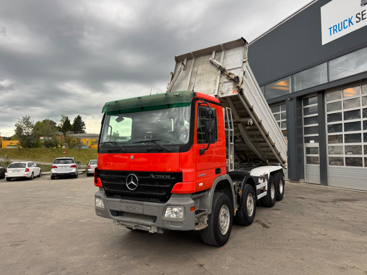 MERCEDES BENZ ACTROS 3246 C3390 - Camião basculante: foto 1 MERCEDES BENZ ACTROS 3246 C3390 - Camião basculante: foto 1