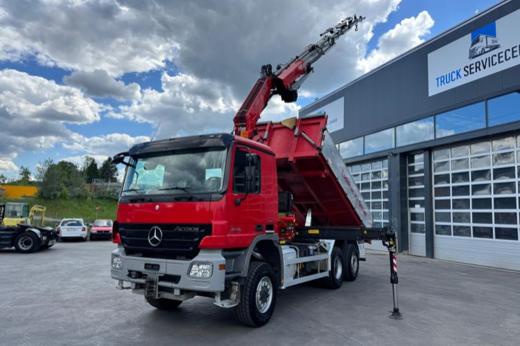 Mercedes-Benz Actros 2646 6x4/4 Fassi 275-8 Kipper - Camião grua: foto 2 Mercedes-Benz Actros 2646 6x4/4 Fassi 275-8 Kipper - Camião grua: foto 2