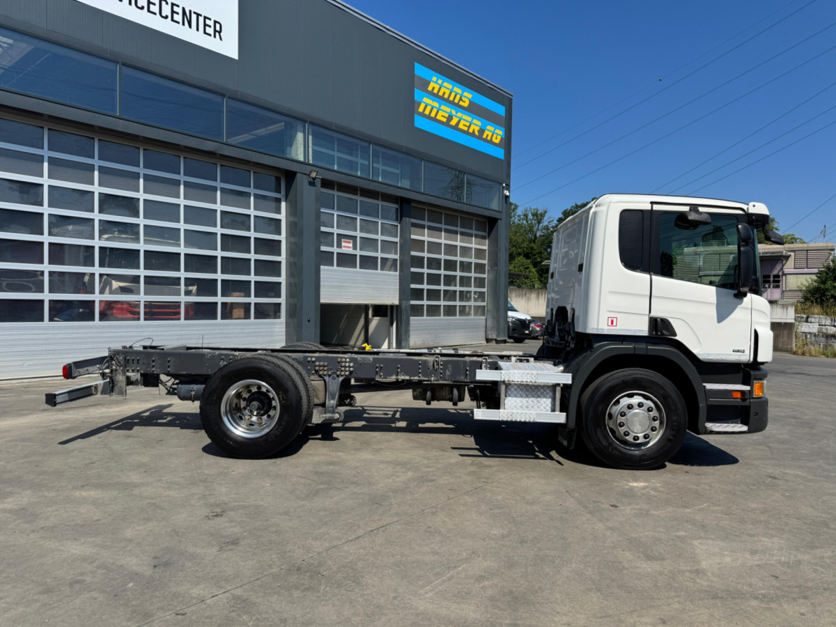 SCANIA P400 4x2 Chassis - Camião chassi: foto 4 SCANIA P400 4x2 Chassis - Camião chassi: foto 4