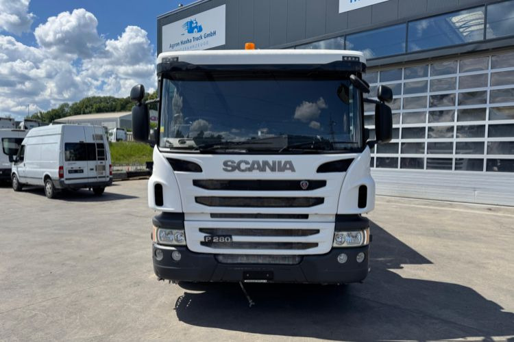 Scania P280 4x2 Wassertank - Caminhão tanque: foto 2 Scania P280 4x2 Wassertank - Caminhão tanque: foto 2