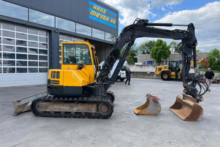 Takeuchi TB-280FR Powertilt - Escavadora de rastos: foto 3 Takeuchi TB-280FR Powertilt - Escavadora de rastos: foto 3