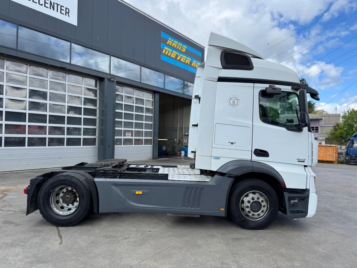 MERCEDES Actros 1842 4x2 - Tractor: foto 4 MERCEDES Actros 1842 4x2 - Tractor: foto 4