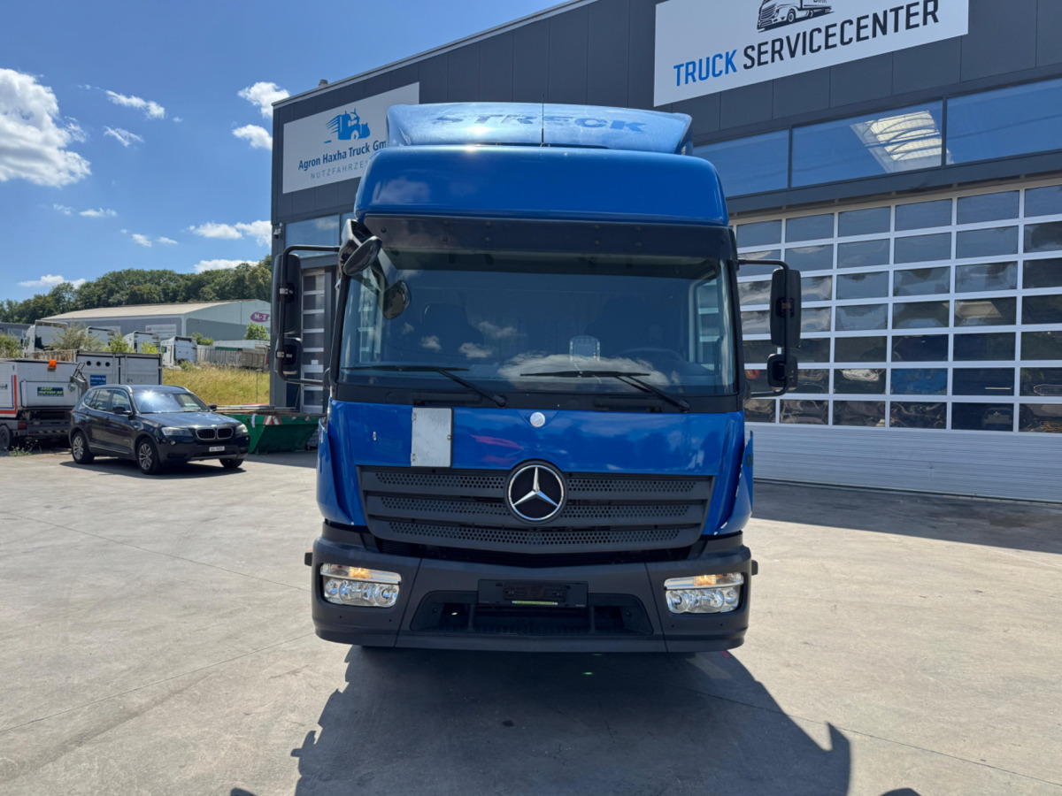 MERCEDES Atego 1330 4x2 - Tractor: foto 2 MERCEDES Atego 1330 4x2 - Tractor: foto 2