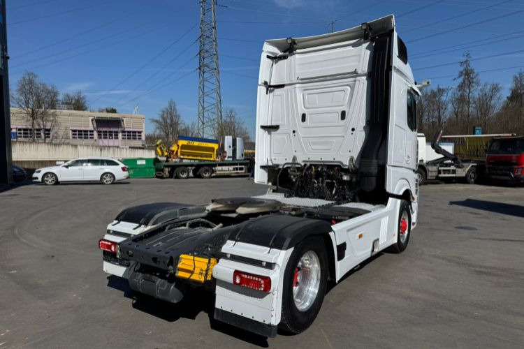 Mercedes-Benz Actros 1851 4x4 Hydraulik - Tractor: foto 5 Mercedes-Benz Actros 1851 4x4 Hydraulik - Tractor: foto 5