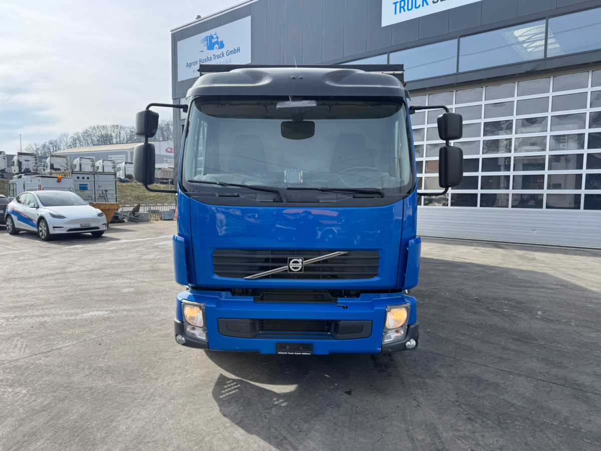 VOLVO FLL-290 - Camião de lona: foto 2 VOLVO FLL-290 - Camião de lona: foto 2