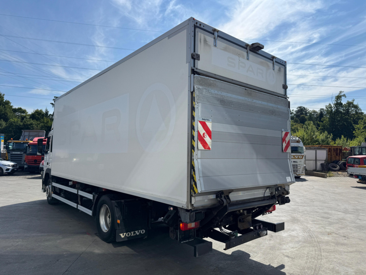 VOLVO FM-410 4x2 Carrier Supra 750 - Camião frigorífico: foto 5 VOLVO FM-410 4x2 Carrier Supra 750 - Camião frigorífico: foto 5