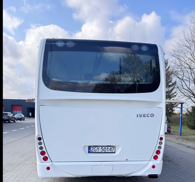 Irisbus Crossway LE / Manualna skrzynia biegów / 36 miejsc / niskowejściowy / Cena: 62000zł netto - Ônibus urbano: foto 5 Irisbus Crossway LE / Manualna skrzynia biegów / 36 miejsc / niskowejściowy / Cena: 62000zł netto - Ônibus urbano: foto 5