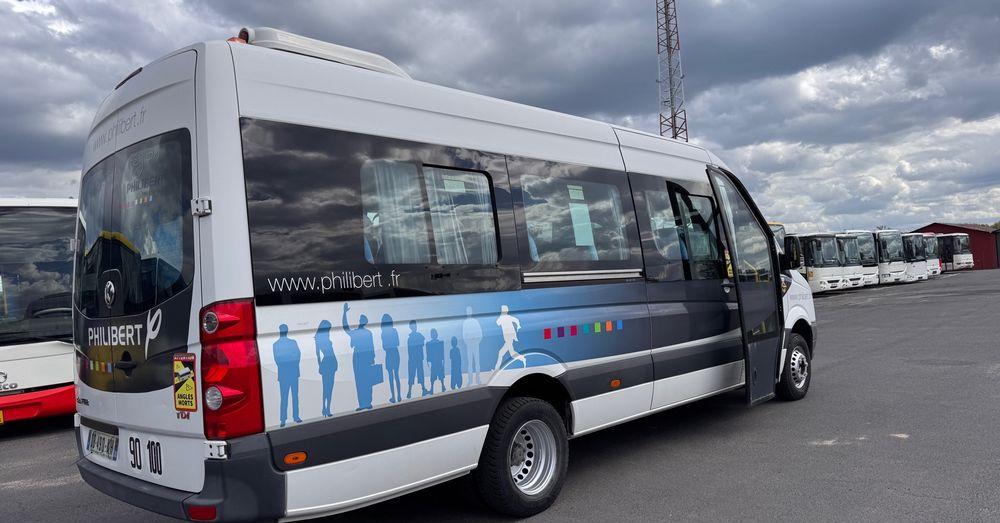Volkswagen Crafter / KLIMATYZACJA / 23 miejsca / 128000km przebieg !!/ Cena:139000 zł netto - Minibus, Furgão de passageiros: foto 2 Volkswagen Crafter / KLIMATYZACJA / 23 miejsca / 128000km przebieg !!/ Cena:139000 zł netto - Minibus, Furgão de passageiros: foto 2