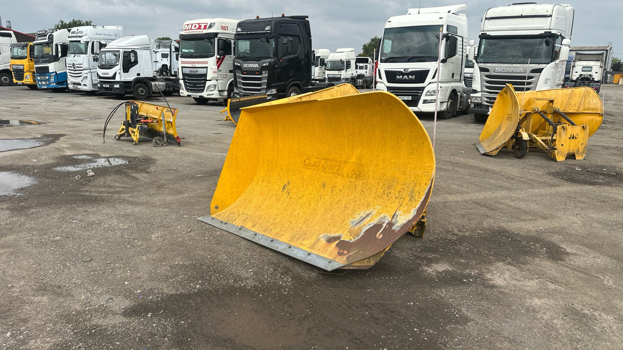 CUTHBERTSON SNOW 'V' PLOUGH MK5 - Equipamento de construção: foto 2 CUTHBERTSON SNOW 'V' PLOUGH MK5 - Equipamento de construção: foto 2