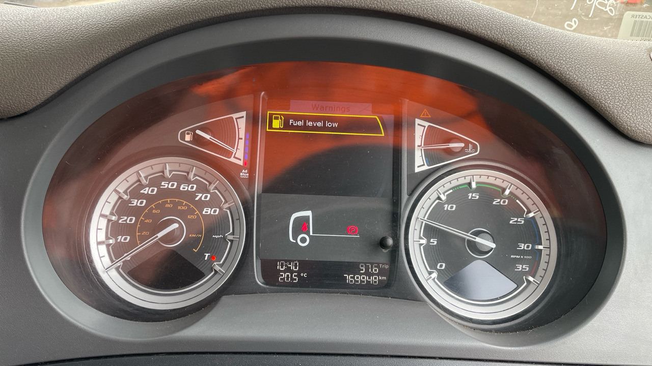 Camião de lona DAF CF 260: foto 6
