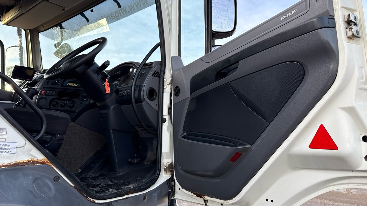 DAF CF 400 - Camião basculante: foto 5 DAF CF 400 - Camião basculante: foto 5