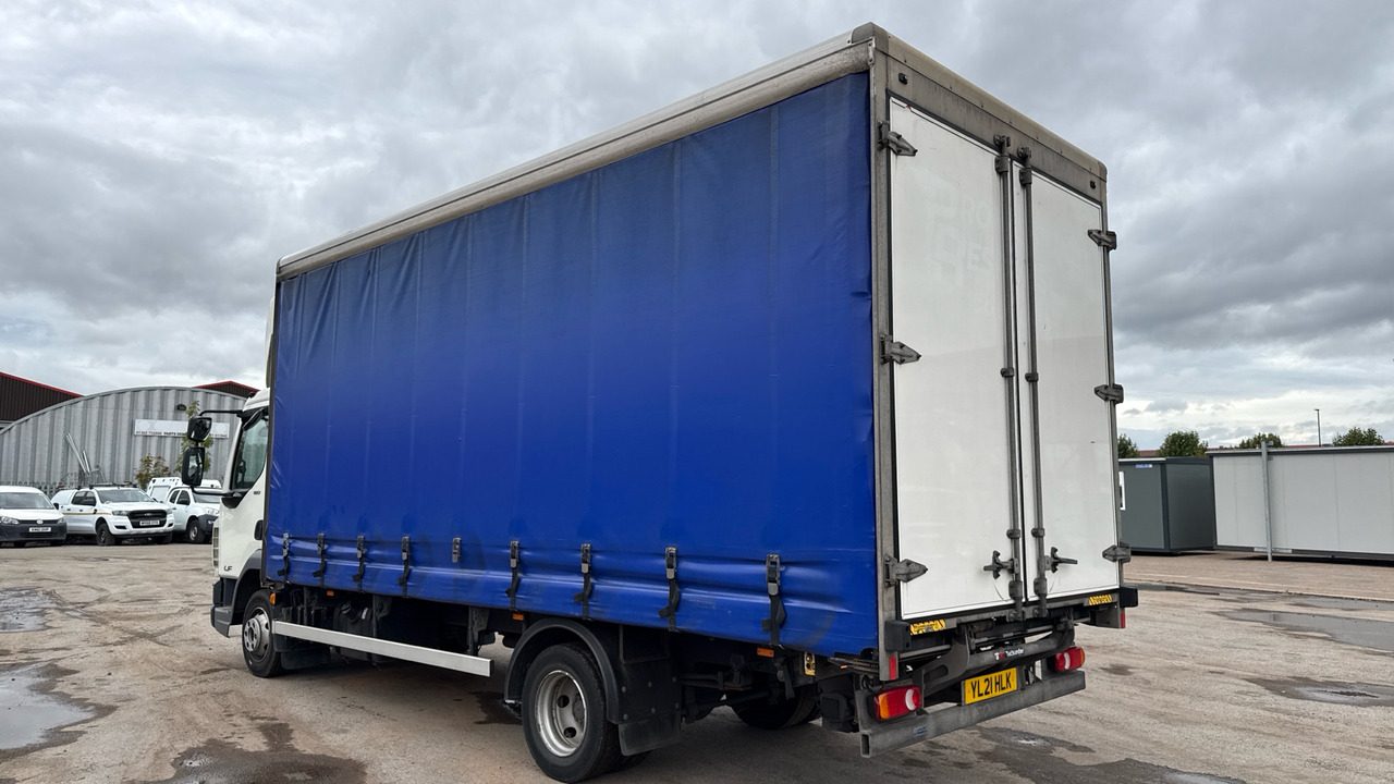 DAF LF 180 - Camião de lona: foto 3 DAF LF 180 - Camião de lona: foto 3
