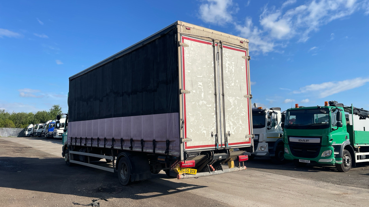 DAF LF 210 - Camião de lona: foto 3 DAF LF 210 - Camião de lona: foto 3