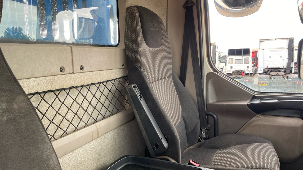 Camião multibenne DAF LF 220: foto 8